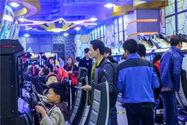 民樂園萬達大玩家電玩城 兒童免費暢玩！相約十點淘氣堡